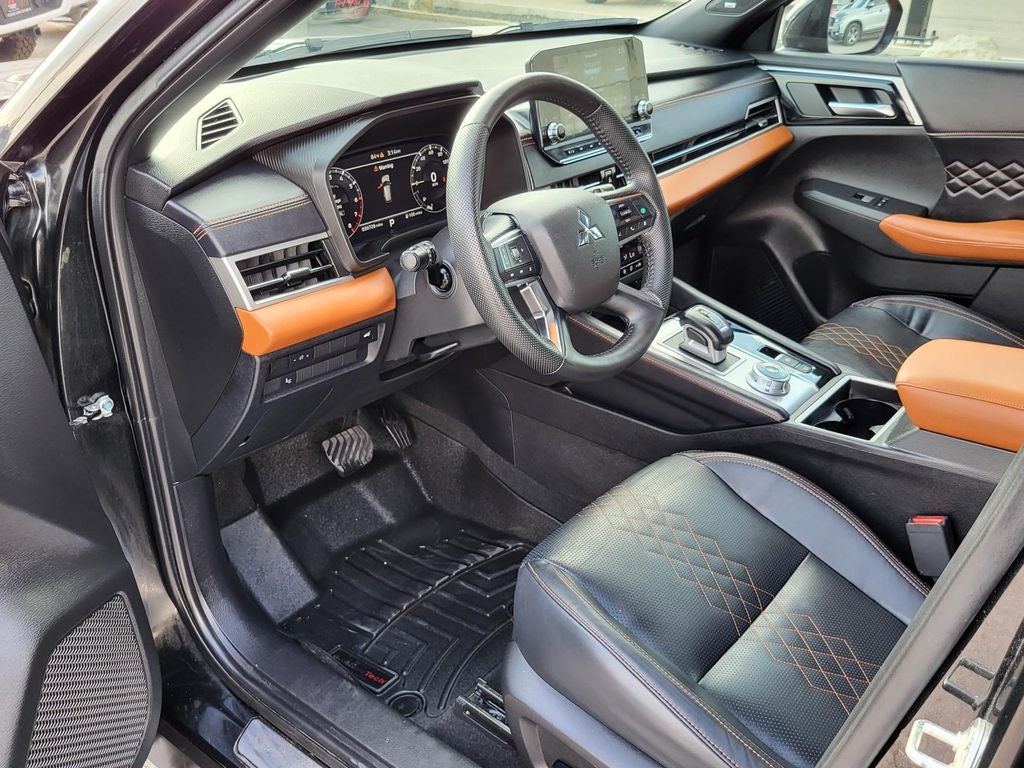 2023 Mitsubishi Outlander SEL