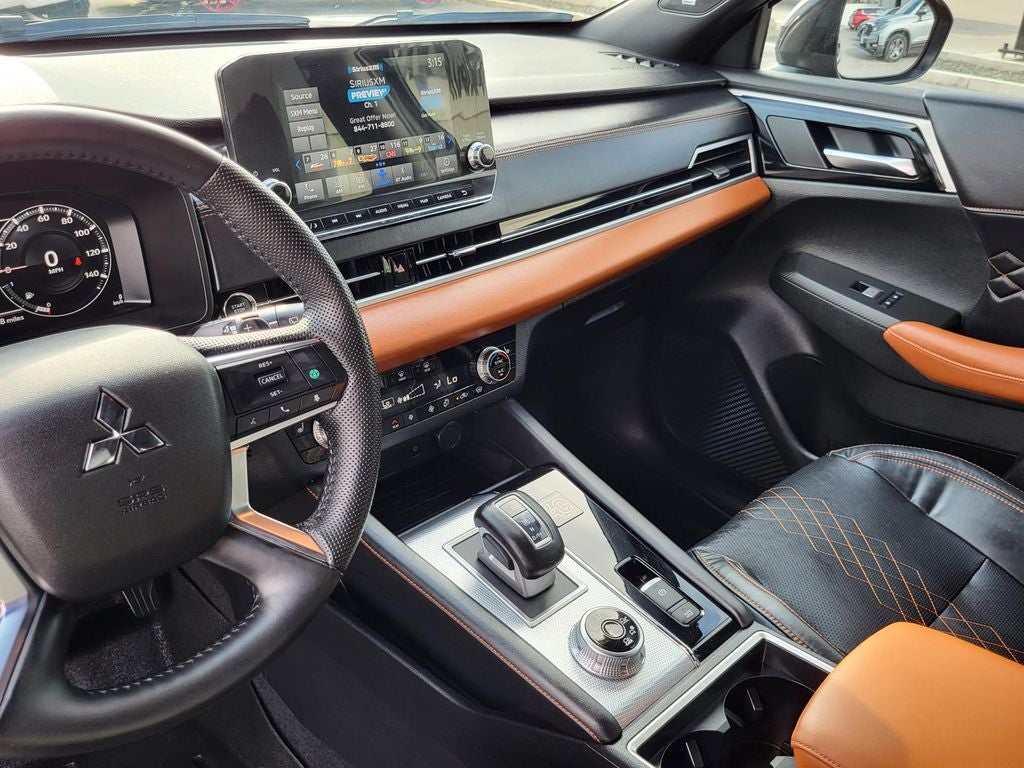 2023 Mitsubishi Outlander SEL