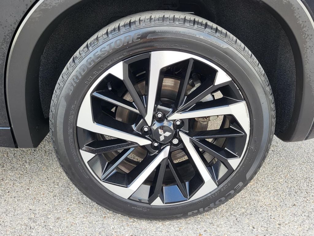 2023 Mitsubishi Outlander SEL