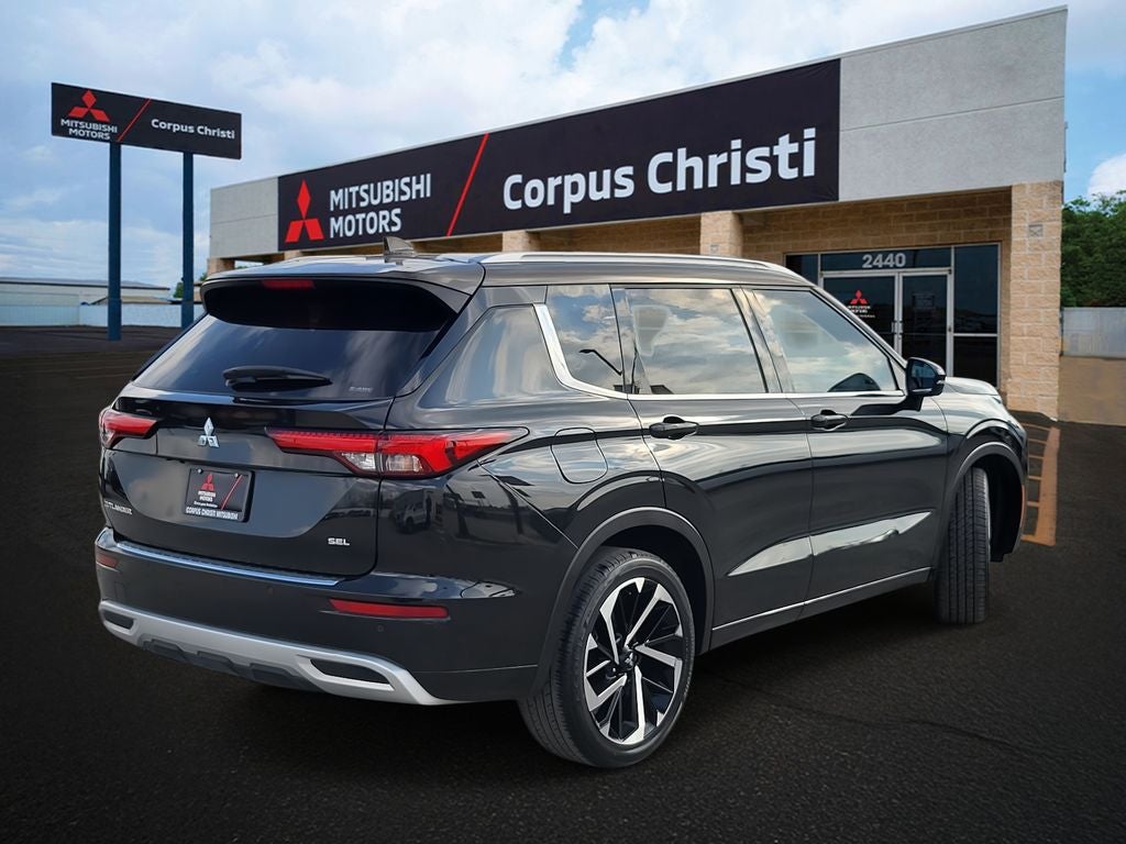 2023 Mitsubishi Outlander SEL