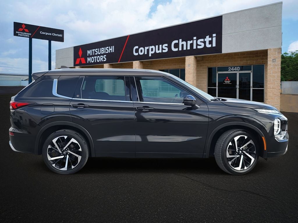 2023 Mitsubishi Outlander SEL