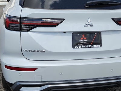 2025 Mitsubishi Outlander SE