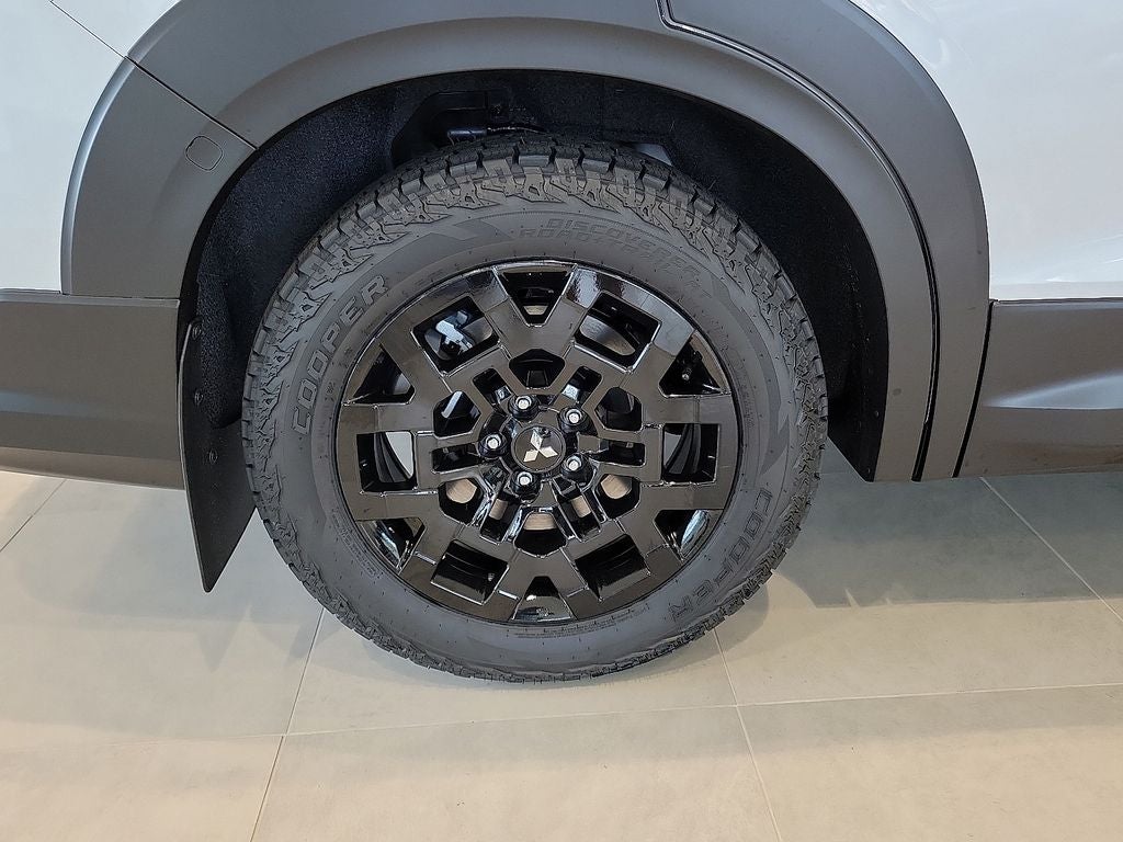 2025 Mitsubishi Outlander Trail Edition