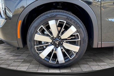 2026 Mitsubishi Outlander SE