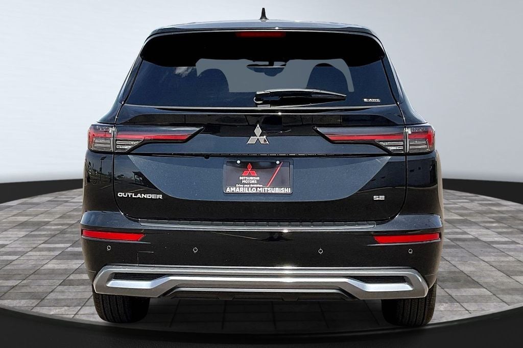 2026 Mitsubishi Outlander SE