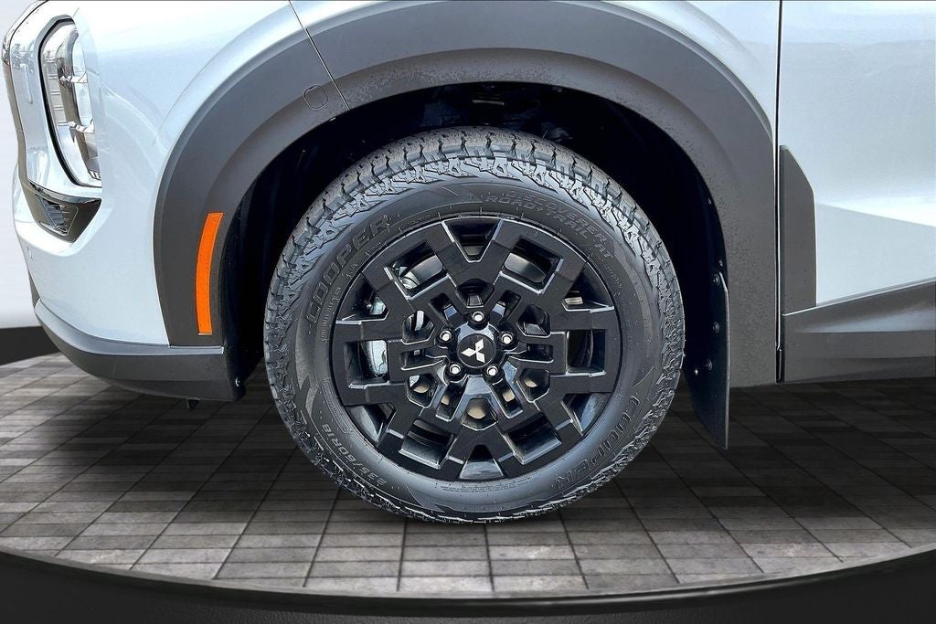 2026 Mitsubishi Outlander Trail Edition