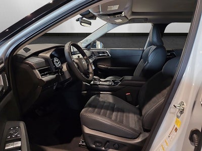 2026 Mitsubishi Outlander Trail Edition