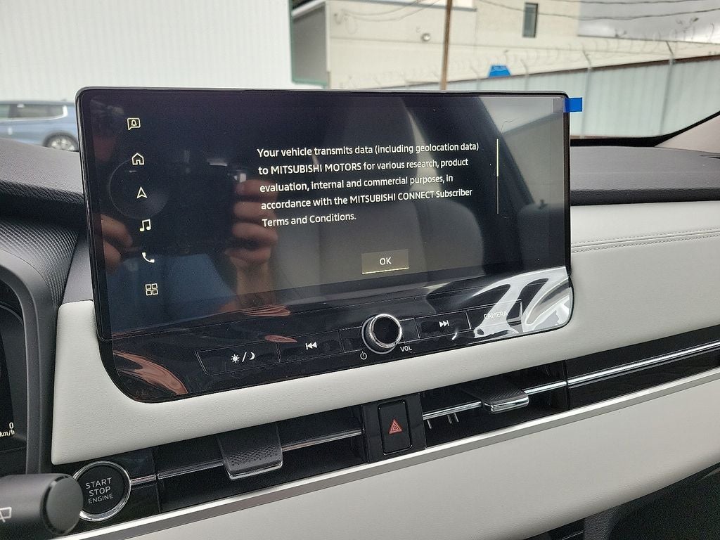 2025 Mitsubishi Outlander Platinum Edition