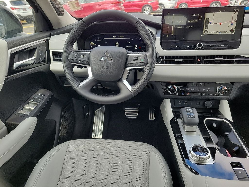 2025 Mitsubishi Outlander Platinum Edition