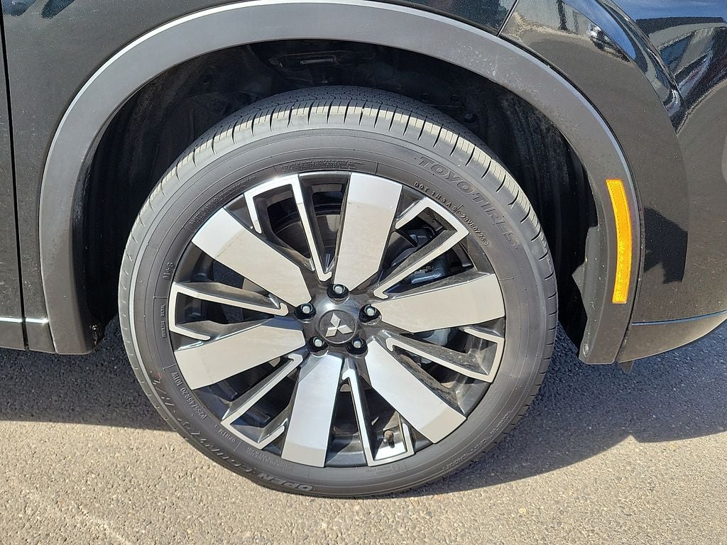 2025 Mitsubishi Outlander Platinum Edition