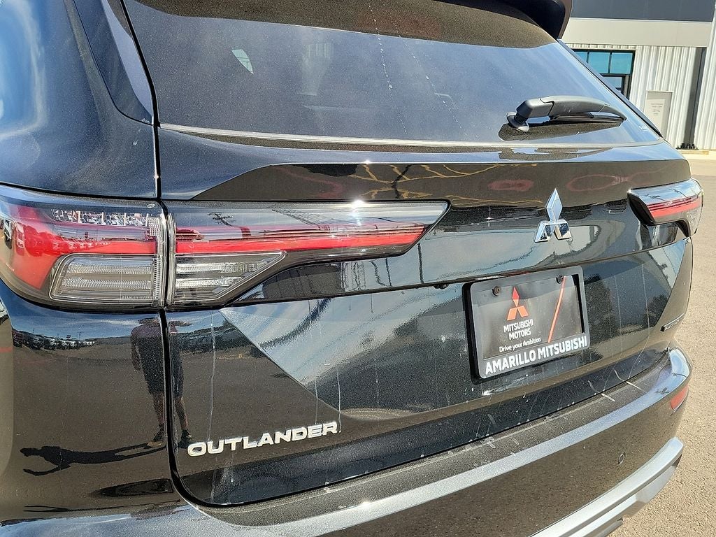 2025 Mitsubishi Outlander Platinum Edition