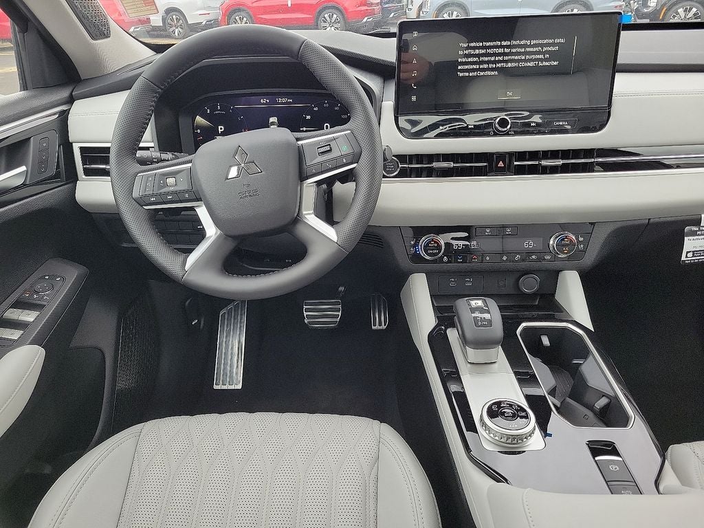 2025 Mitsubishi Outlander Platinum Edition