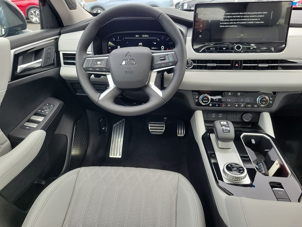 2025 Mitsubishi Outlander Platinum Edition