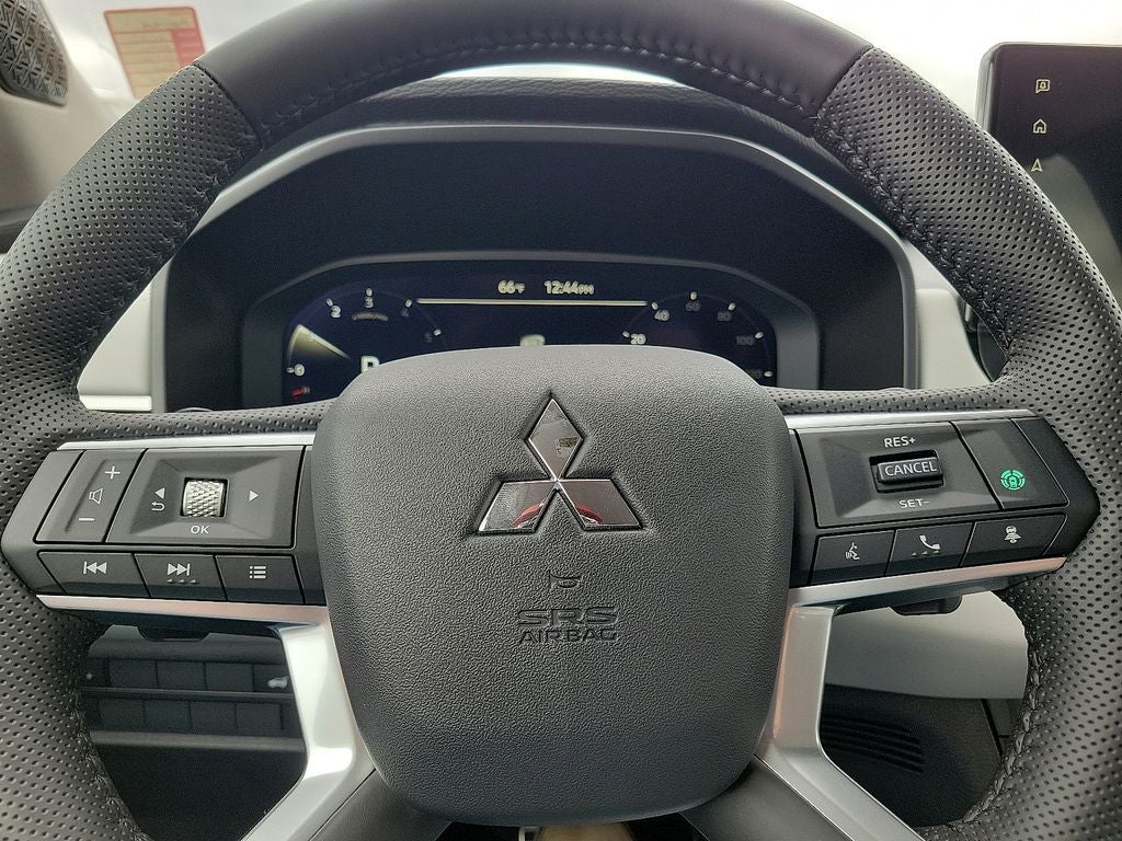 2025 Mitsubishi Outlander PLATINUM EDITION