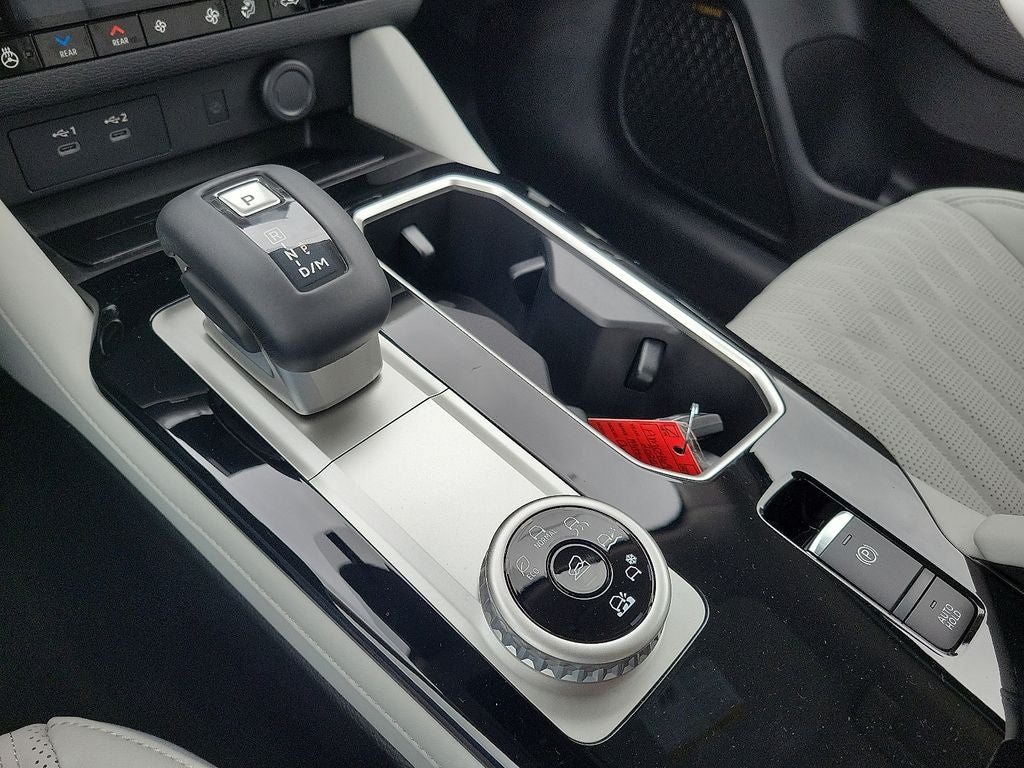 2025 Mitsubishi Outlander PLATINUM EDITION