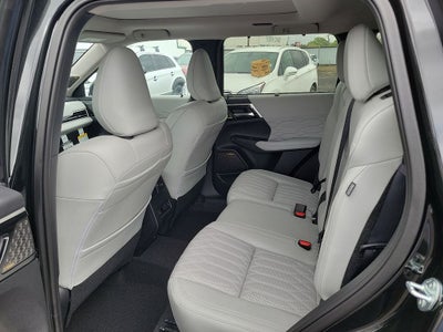 2025 Mitsubishi Outlander PLATINUM EDITION