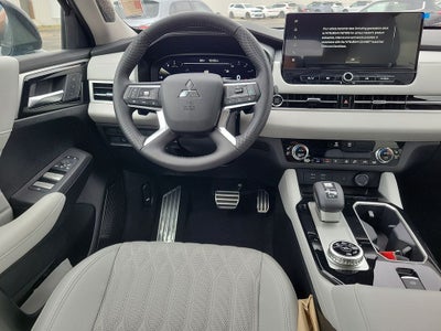 2025 Mitsubishi Outlander PLATINUM EDITION