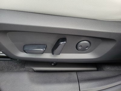 2025 Mitsubishi Outlander Platinum Edition