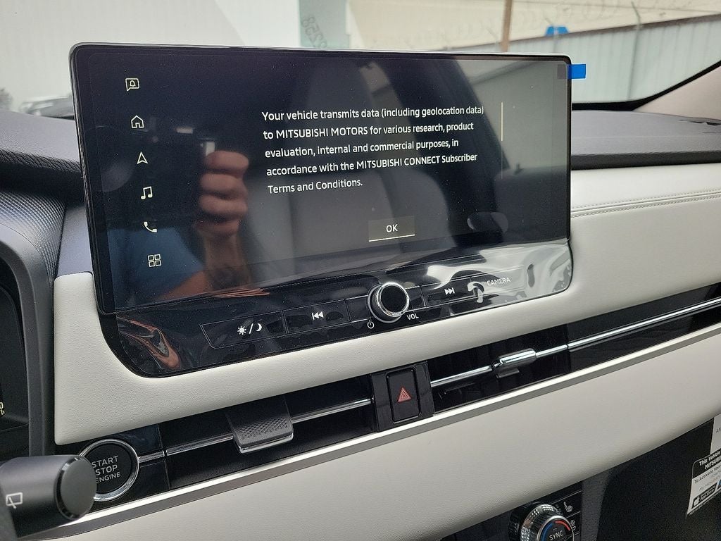 2025 Mitsubishi Outlander Platinum Edition