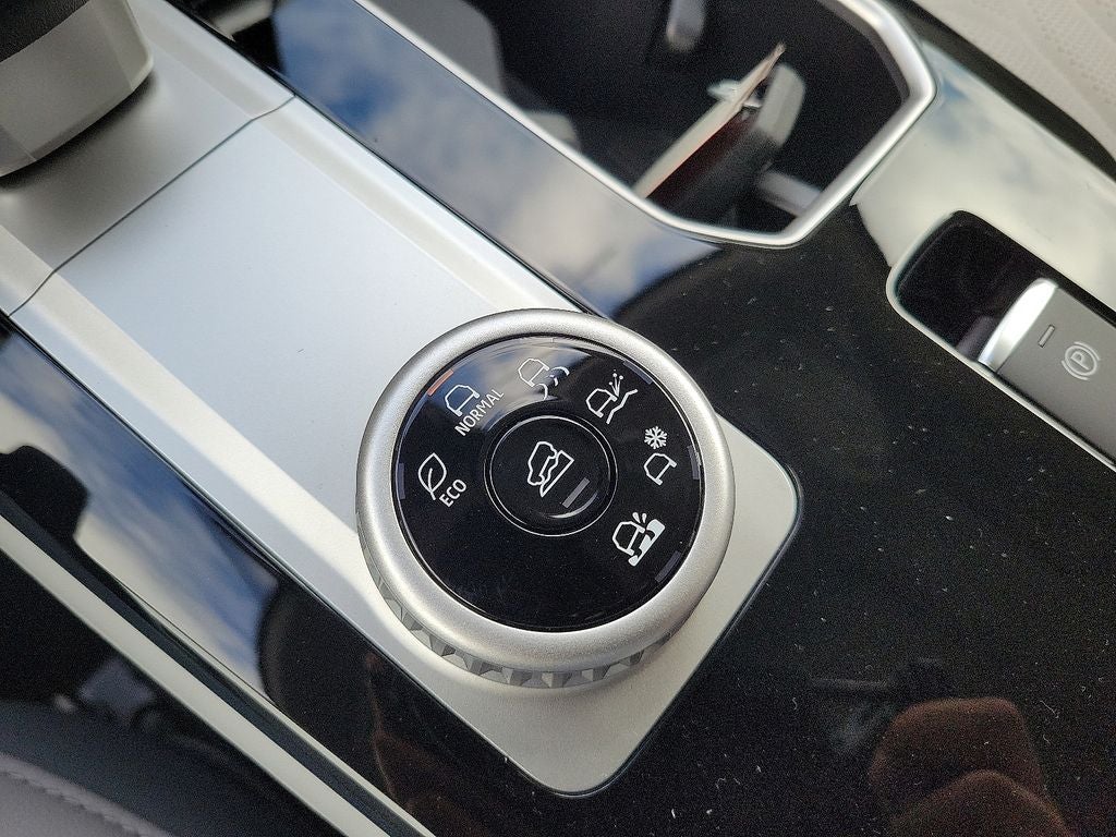 2025 Mitsubishi Outlander Platinum Edition