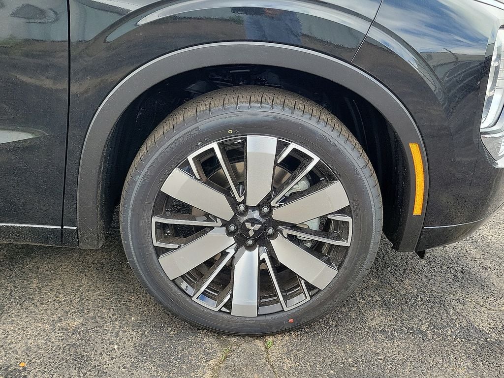 2025 Mitsubishi Outlander Platinum Edition