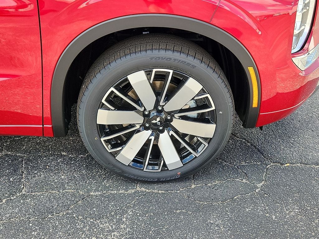 2025 Mitsubishi Outlander SEL