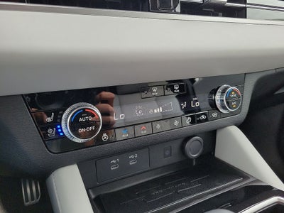 2025 Mitsubishi Outlander Platinum Edition