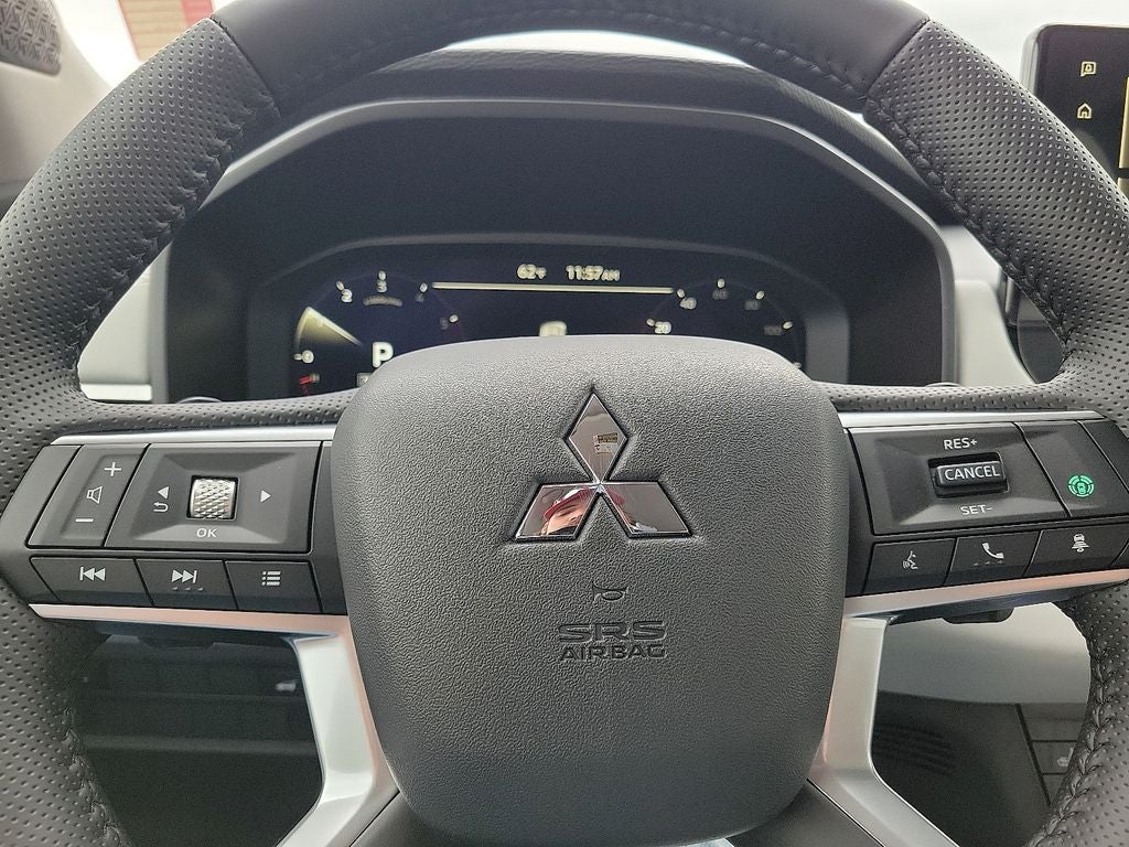 2025 Mitsubishi Outlander Platinum Edition