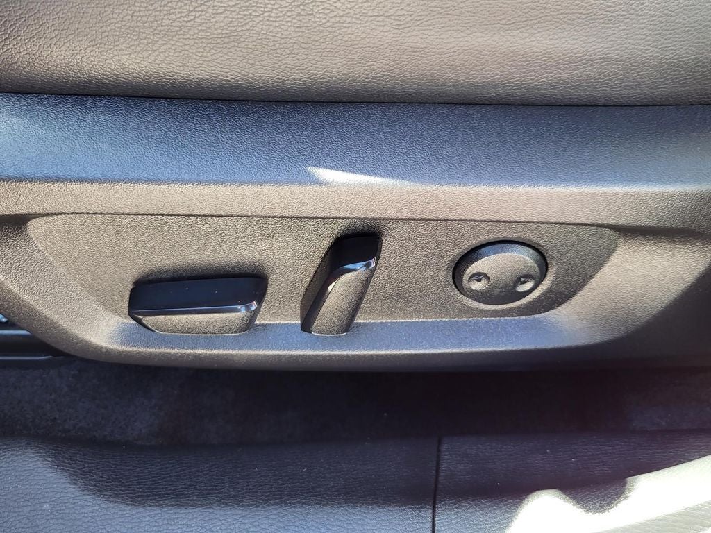 2023 Mitsubishi Outlander PHEV SEL