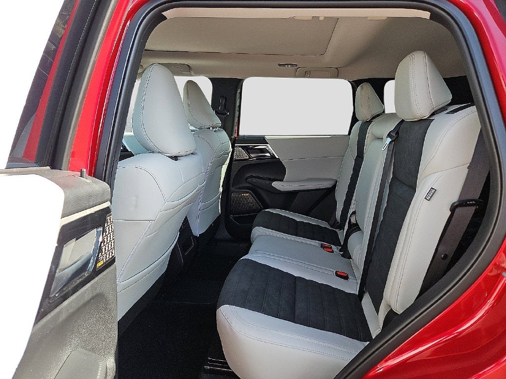 2026 Mitsubishi Outlander PHEV SE
