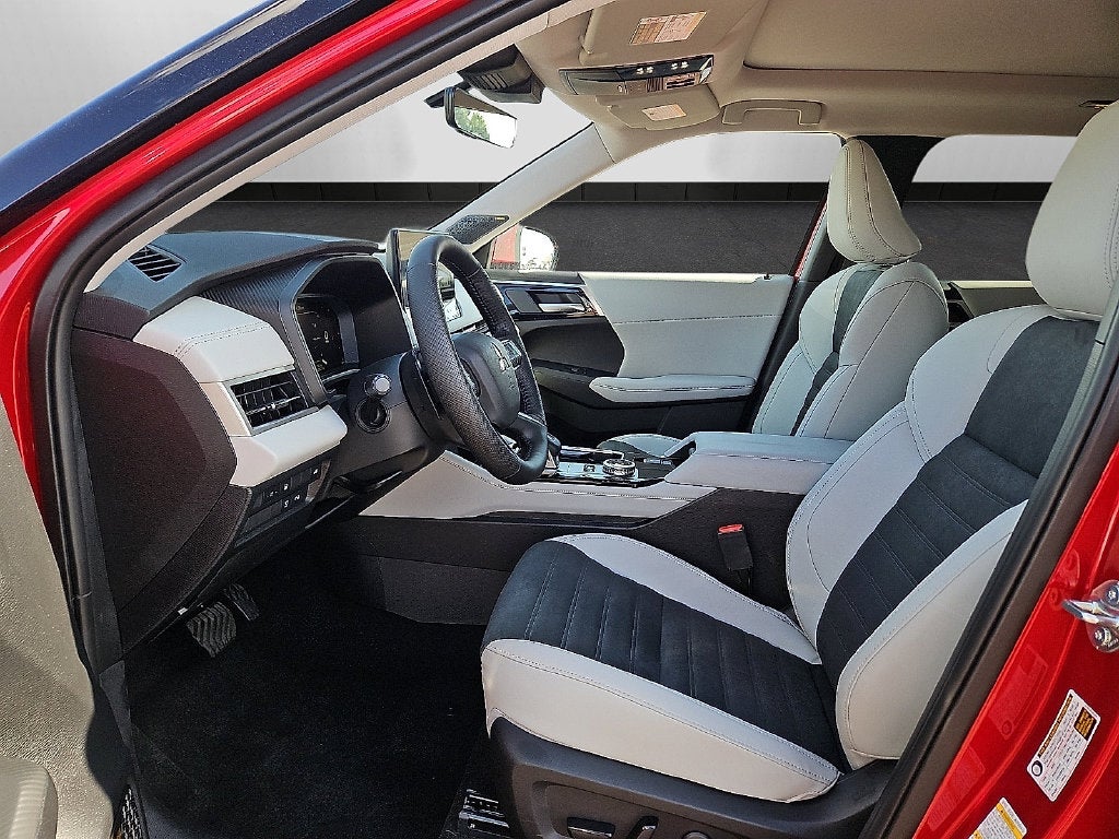 2026 Mitsubishi Outlander PHEV SE