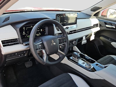 2026 Mitsubishi Outlander PHEV SE