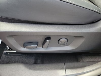 2025 Mitsubishi Outlander PHEV SE