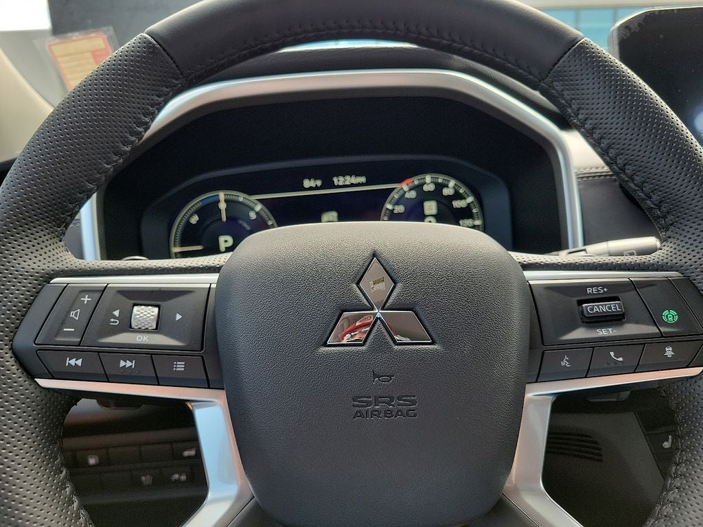 2025 Mitsubishi Outlander PHEV SE