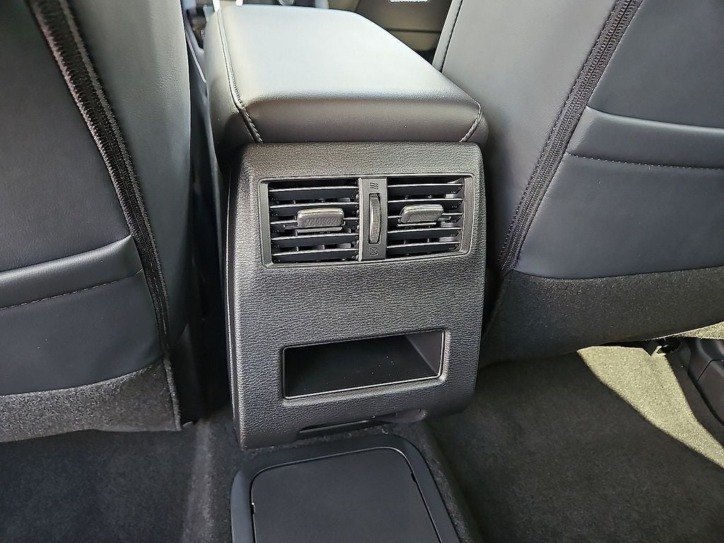 2026 Mitsubishi Outlander PHEV SE