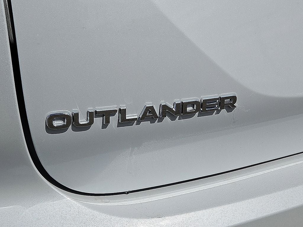 2026 Mitsubishi Outlander PHEV SE