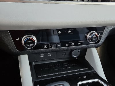 2026 Mitsubishi Outlander PHEV SE