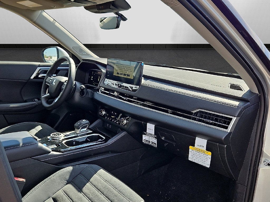 2026 Mitsubishi Outlander PHEV SE