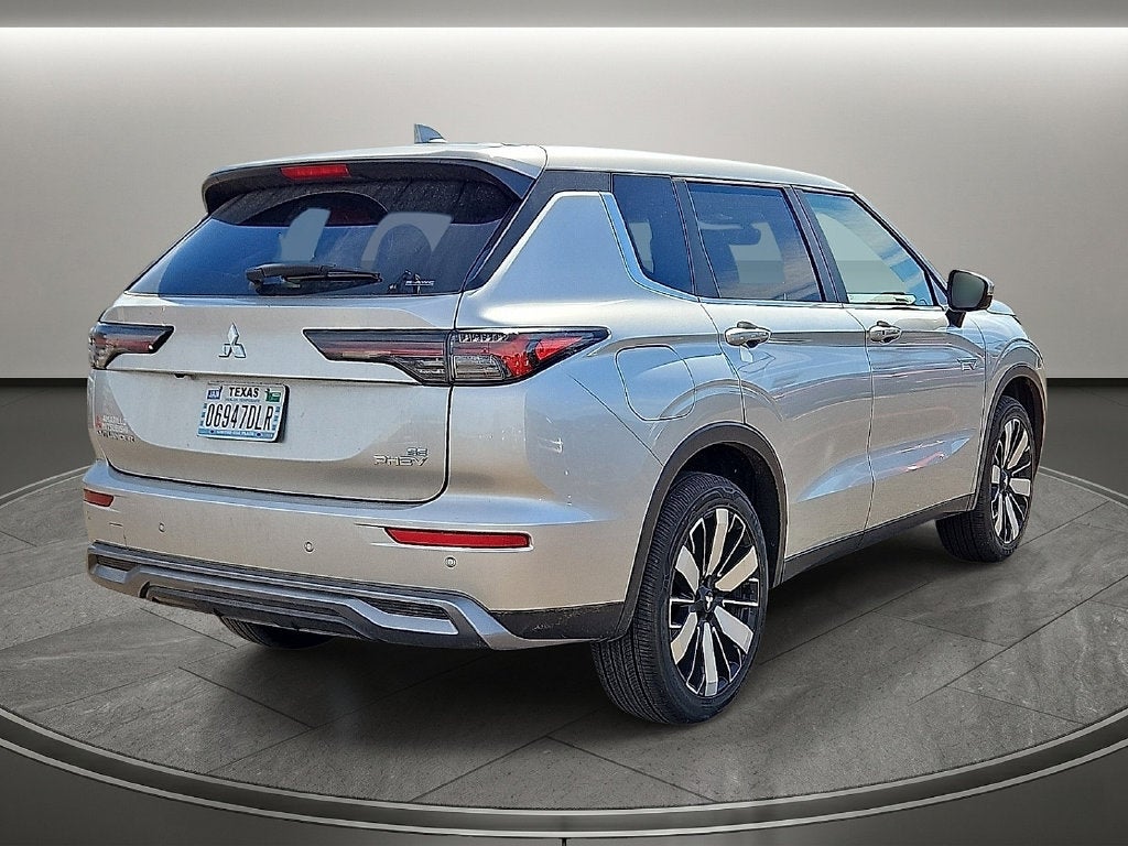 2026 Mitsubishi Outlander PHEV SE