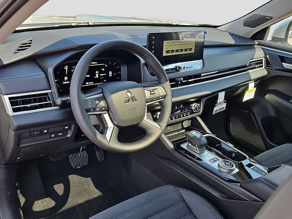 2026 Mitsubishi Outlander PHEV SE