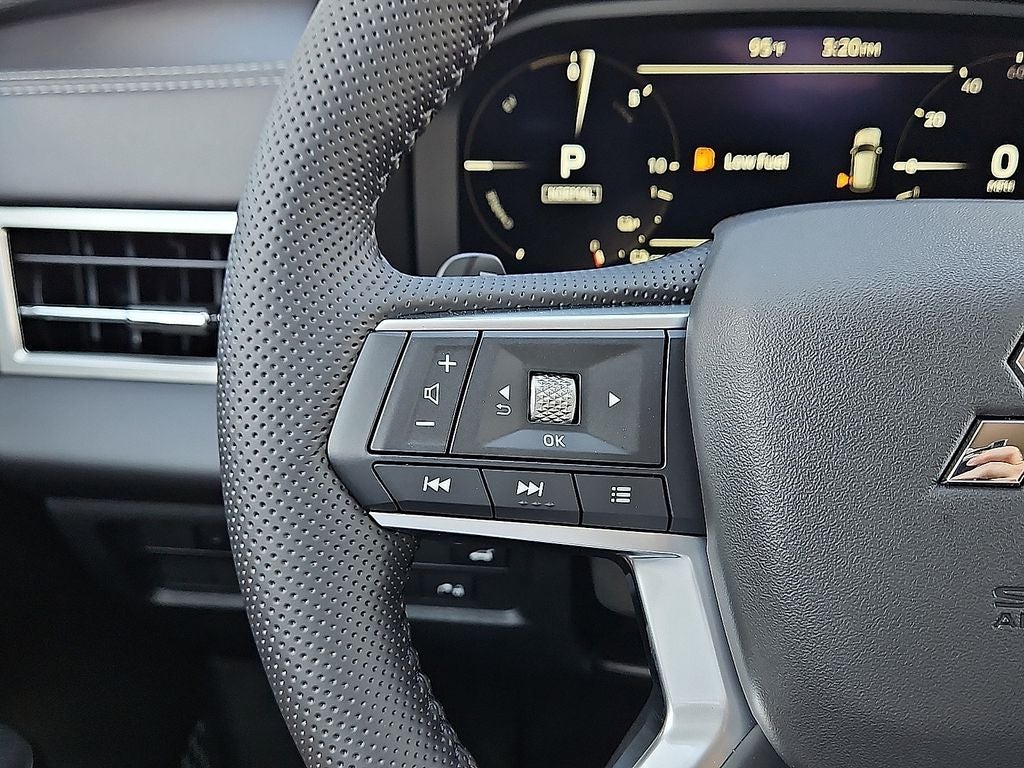 2026 Mitsubishi Outlander PHEV SE