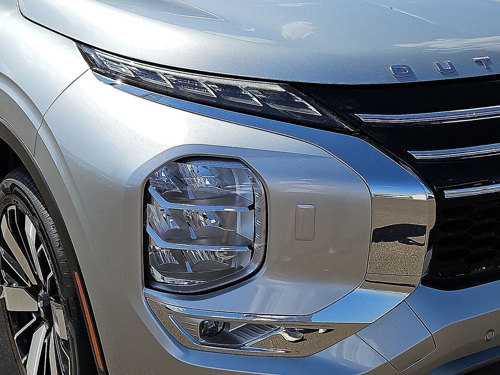 2026 Mitsubishi Outlander PHEV SE