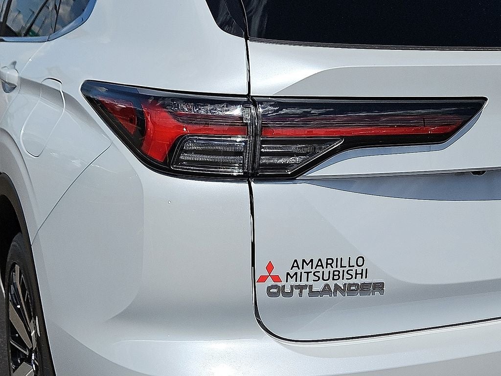 2026 Mitsubishi Outlander PHEV SEL