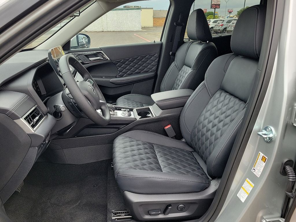 2025 Mitsubishi Outlander PHEV SEL