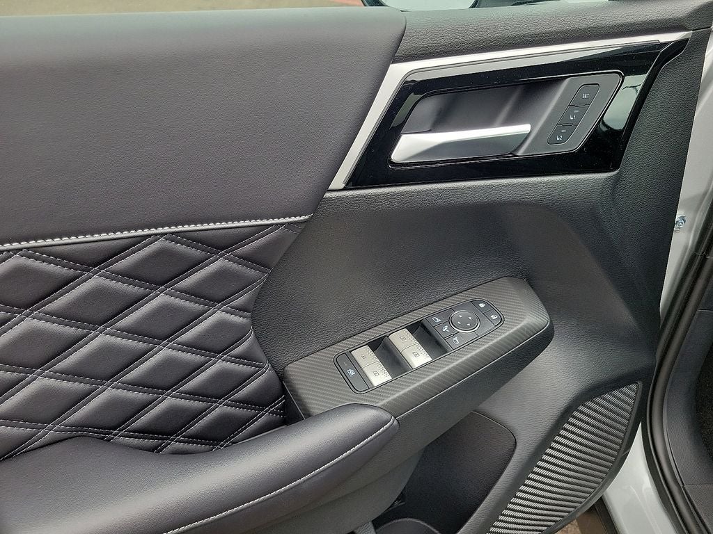 2025 Mitsubishi Outlander PHEV SEL