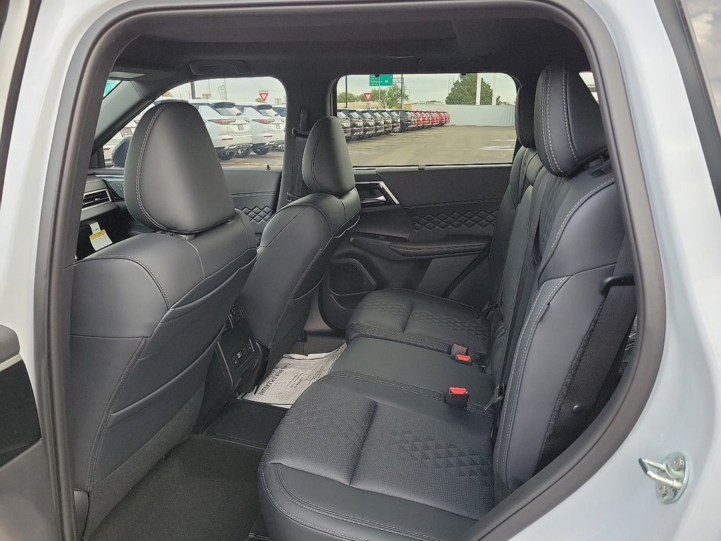 2025 Mitsubishi Outlander PHEV SEL Black Edition