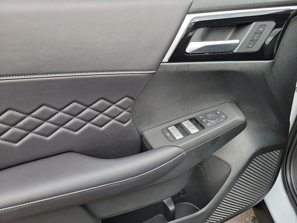 2025 Mitsubishi Outlander PHEV SEL Black Edition