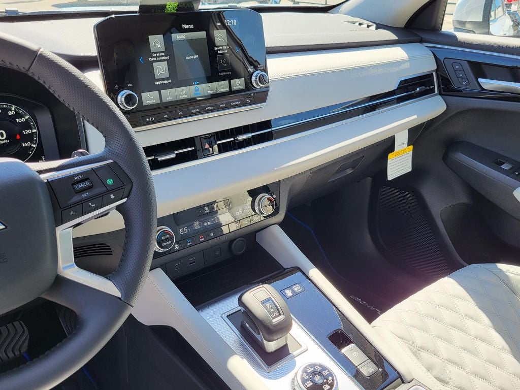 2025 Mitsubishi Outlander PHEV SEL