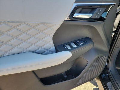 2025 Mitsubishi Outlander PHEV SEL Platinum Edition