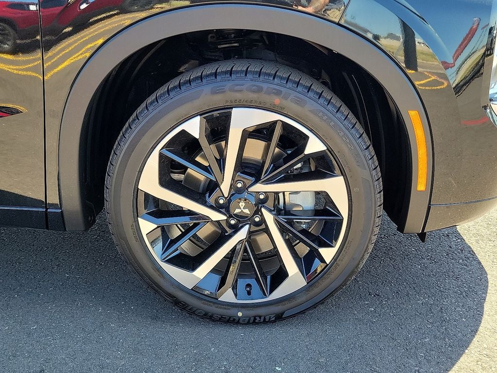 2025 Mitsubishi Outlander PHEV SEL Platinum Edition